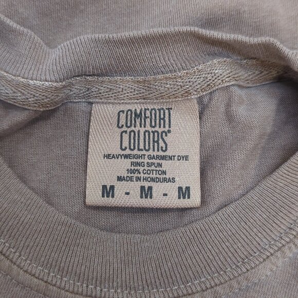 Comfort Colors Overstimulated Print T Shirt Size Medium Brown - Picture 3 of 7